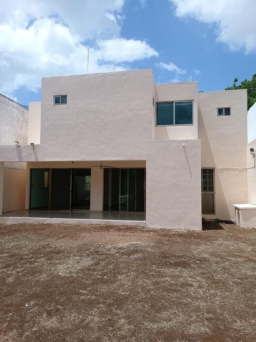 Casa en venta en Temozón Norte | 3 habitaciones | A pie de calle — foto 1