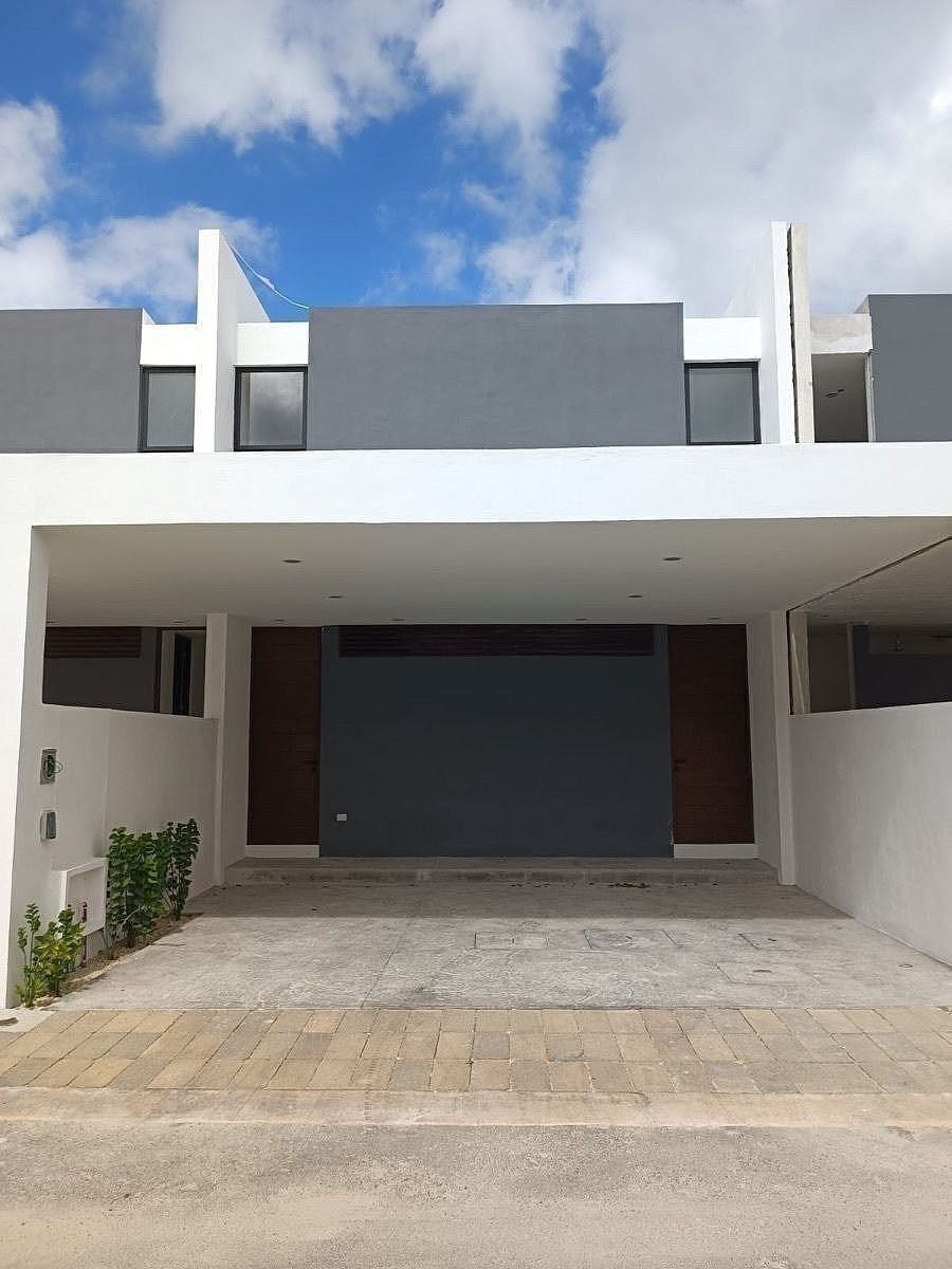 Casa en venta en Xcanatun, Merida, Yucatan. — foto 1
