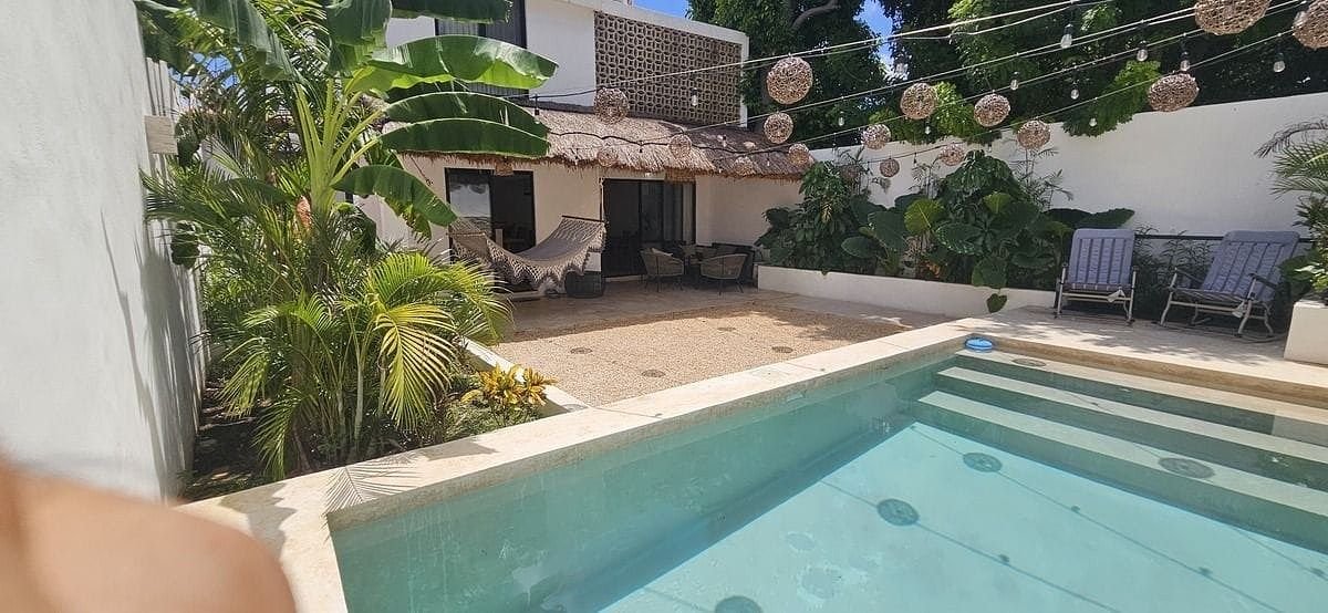 Venta de Casa Remodelada en el Centro de 3 Habitaciones con terraza espectacular — foto 1