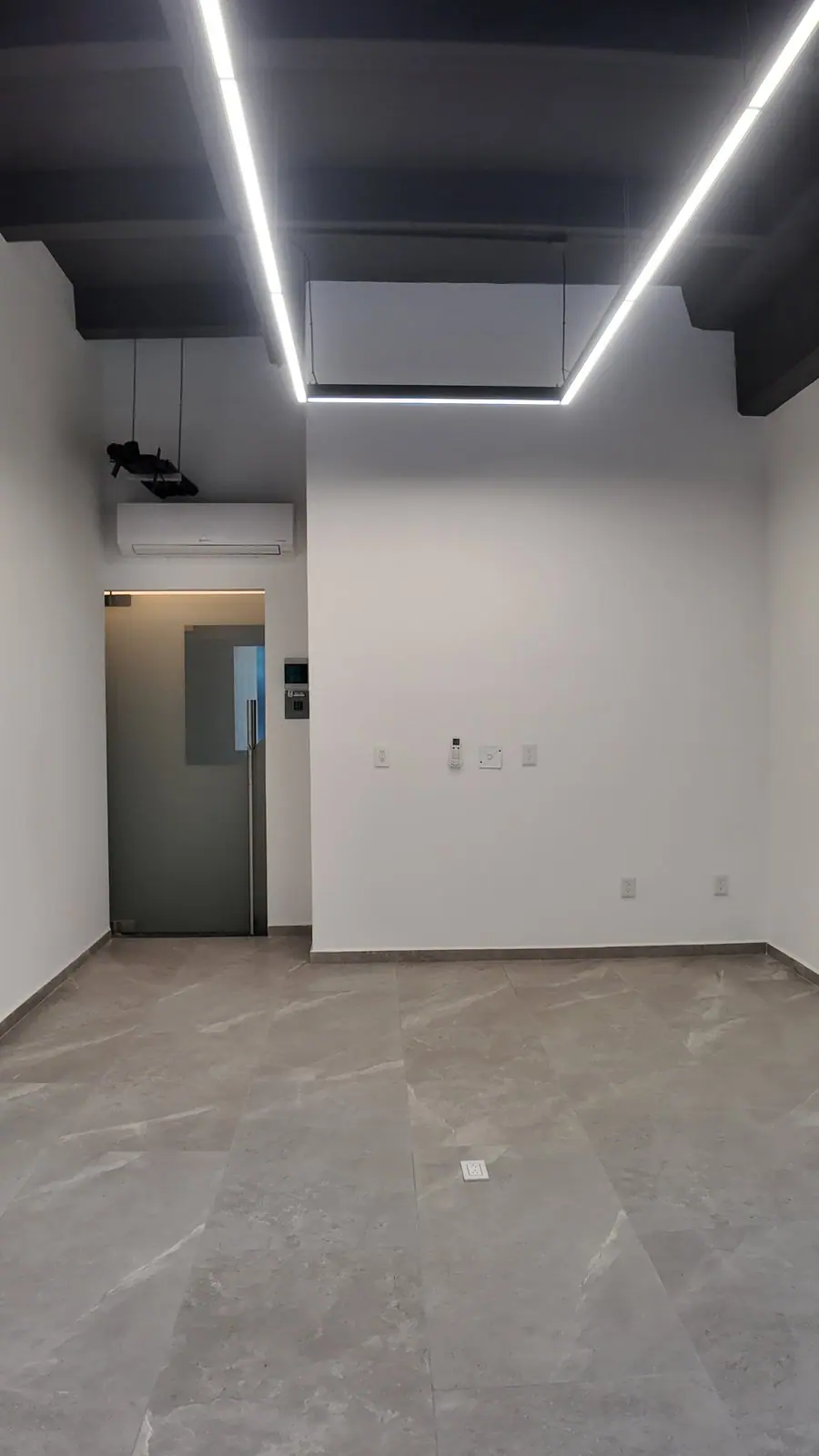 Oficina acondicionada · Amenidades premium · Edificio Level · Jurica Querétaro — foto 2