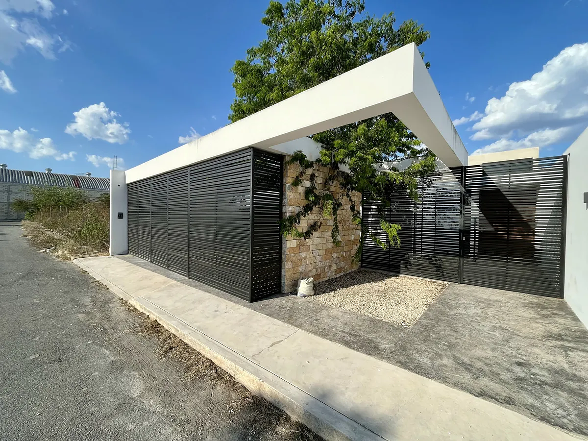 CASA EN VENTA DE UNA SOLA PLATA EN DZITYA — foto 2