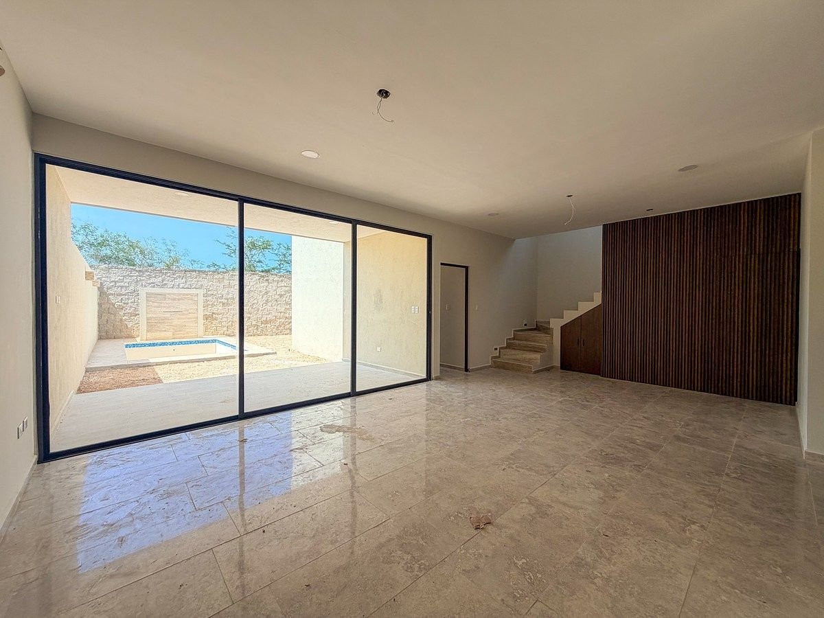 CASA EN VENTA EN PRIVADA ÚNICA LIVING CON 4 HABITACIONES — foto 3