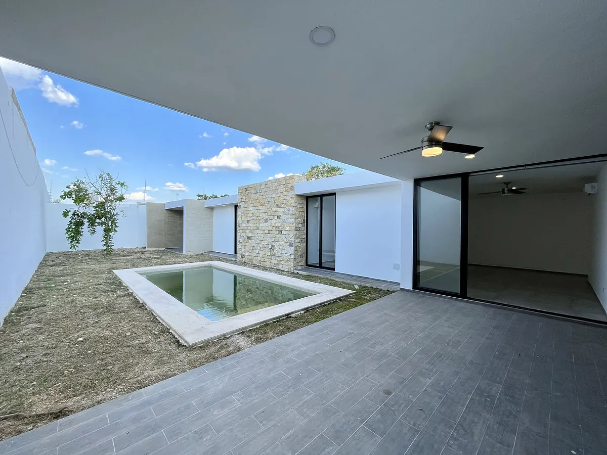 CASA EN VENTA DE UNA SOLA PLATA EN DZITYA — foto 3