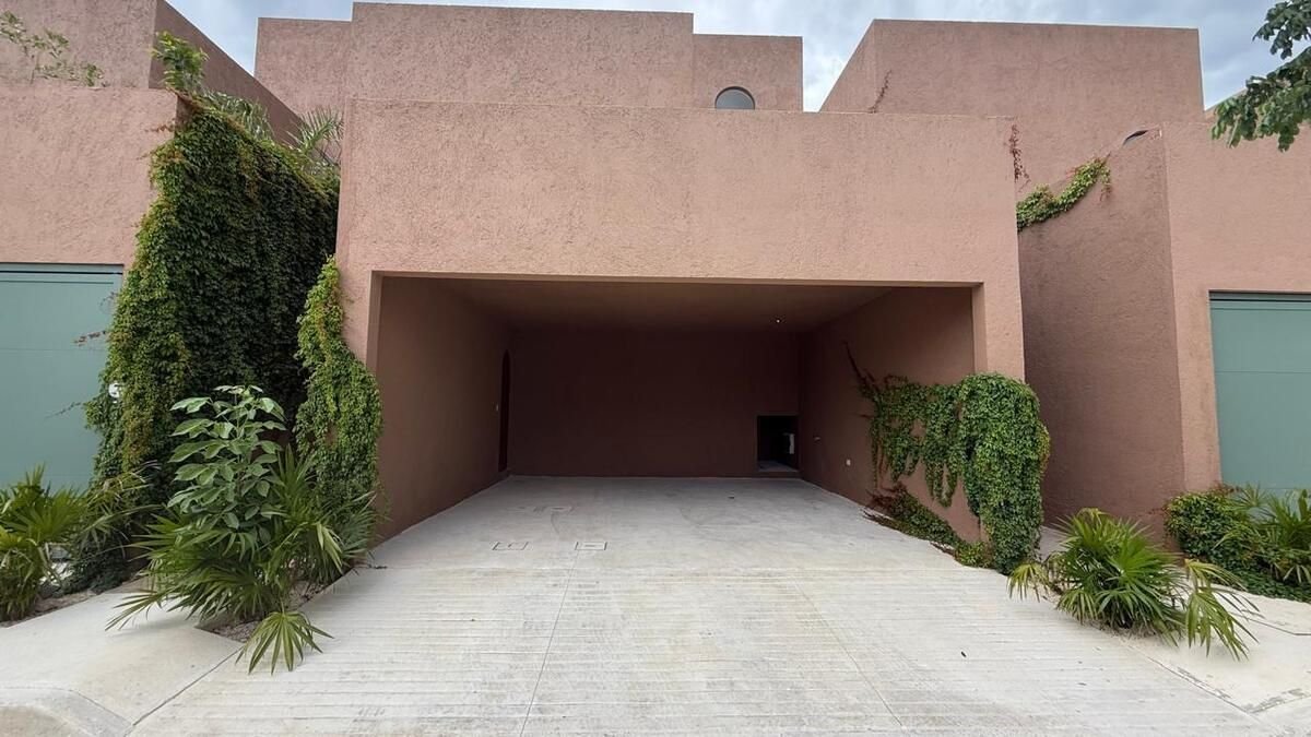 Venta de Casa 3 Habitaciones en Temozon Norte 2 pisos — foto 3