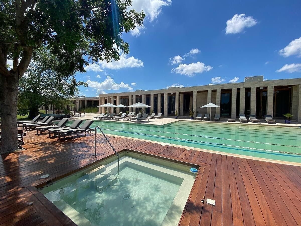 Terreno en venta en Cabo Norte Mérida | Privada Rosío con vista al lago — foto 4