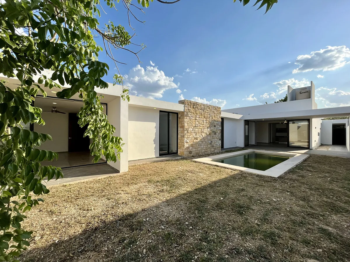 CASA EN VENTA DE UNA SOLA PLATA EN DZITYA — foto 4