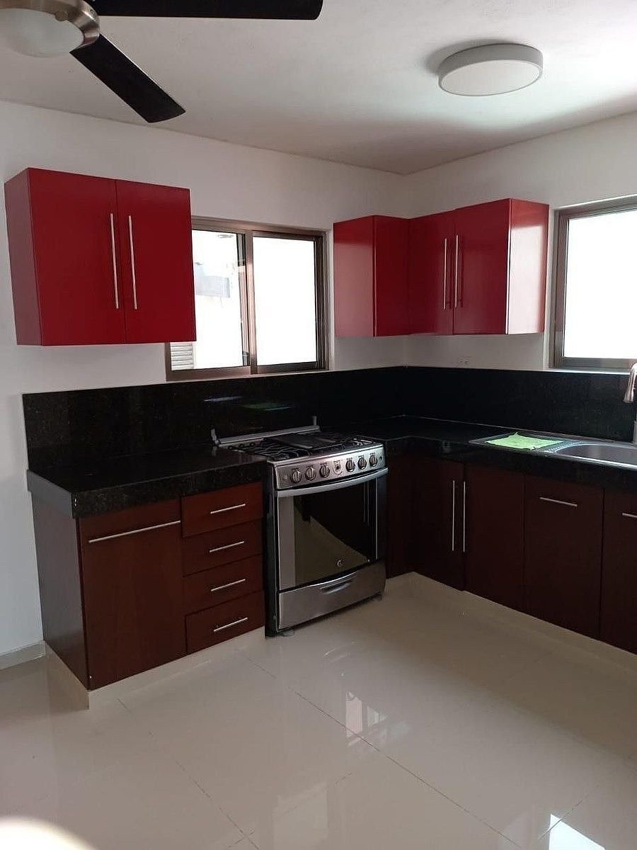 Casa en venta en Temozón Norte | 3 habitaciones | A pie de calle — foto 6