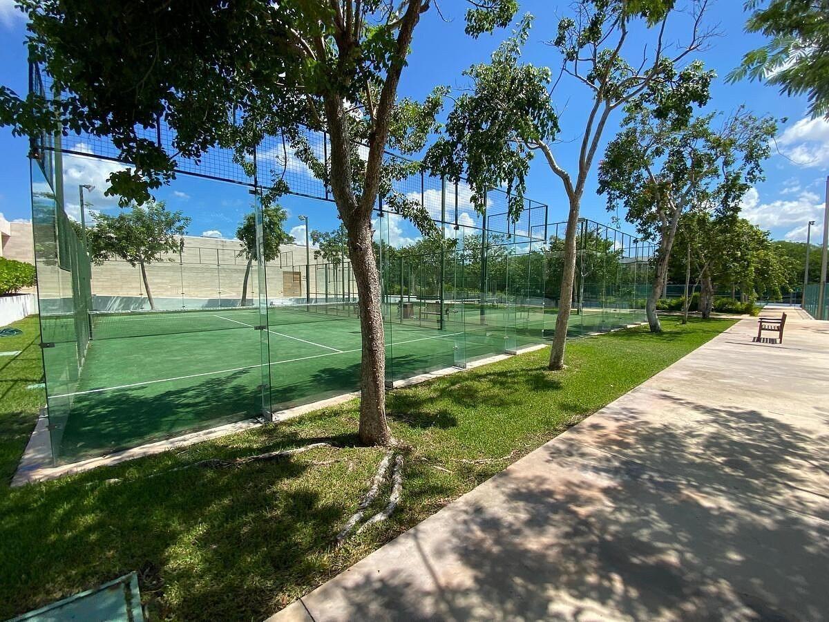 Terreno en venta en Cabo Norte Mérida | Privada Rosío con vista al lago — foto 6
